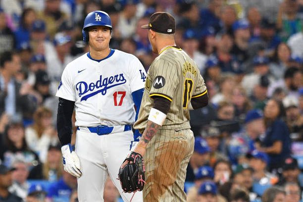 LA Dodgers hitter Shpohei and Manny Machado look each other on MLB game.