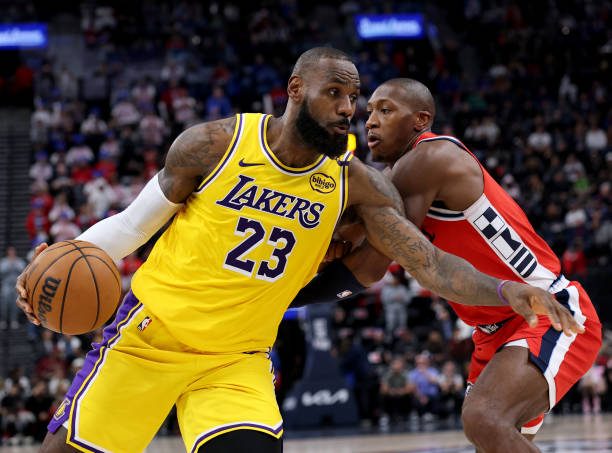 Lakers vs. Clippers: LeBron James of the Lakers controling the ball.