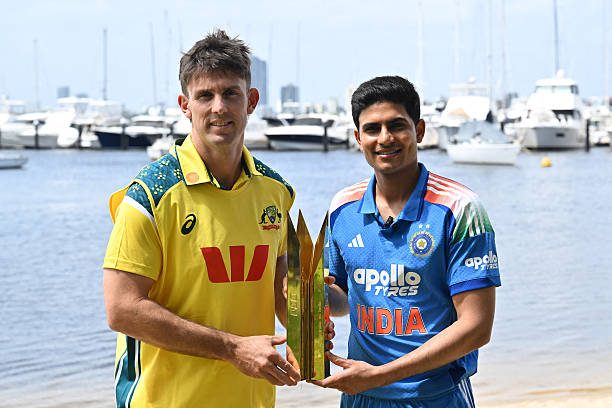 Mitchell Marsh and Shubman Gill with trophy before the Ind vs Aus 2nd ODI 2025.