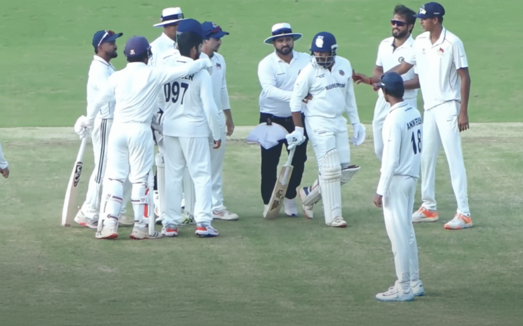 Prithvi Shaw fight with Musher Khan.
